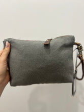 Load image into Gallery viewer, Mia Pouch
