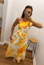 Load image into Gallery viewer, Mallaroy Dress - Yellow
