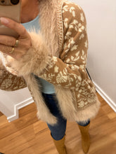 Load image into Gallery viewer, Azalea Jacket - Tan
