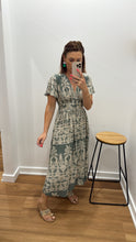 Load image into Gallery viewer, Mina Sleeve Dress
