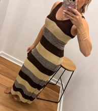 Load image into Gallery viewer, Billie knitted Dress
