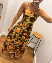 Load image into Gallery viewer, Willowcove Midi Dress
