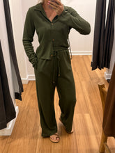 Load image into Gallery viewer, Waffle Knit Top - Khaki
