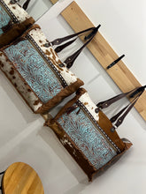 Load image into Gallery viewer, Juniper Weekender Bag
