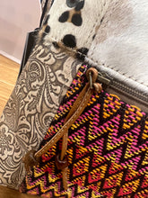 Load image into Gallery viewer, Peruvian Shoulder bag
