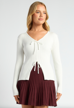 Load image into Gallery viewer, Evelyn Top - white
