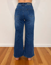 Load image into Gallery viewer, Tyrell Jean
