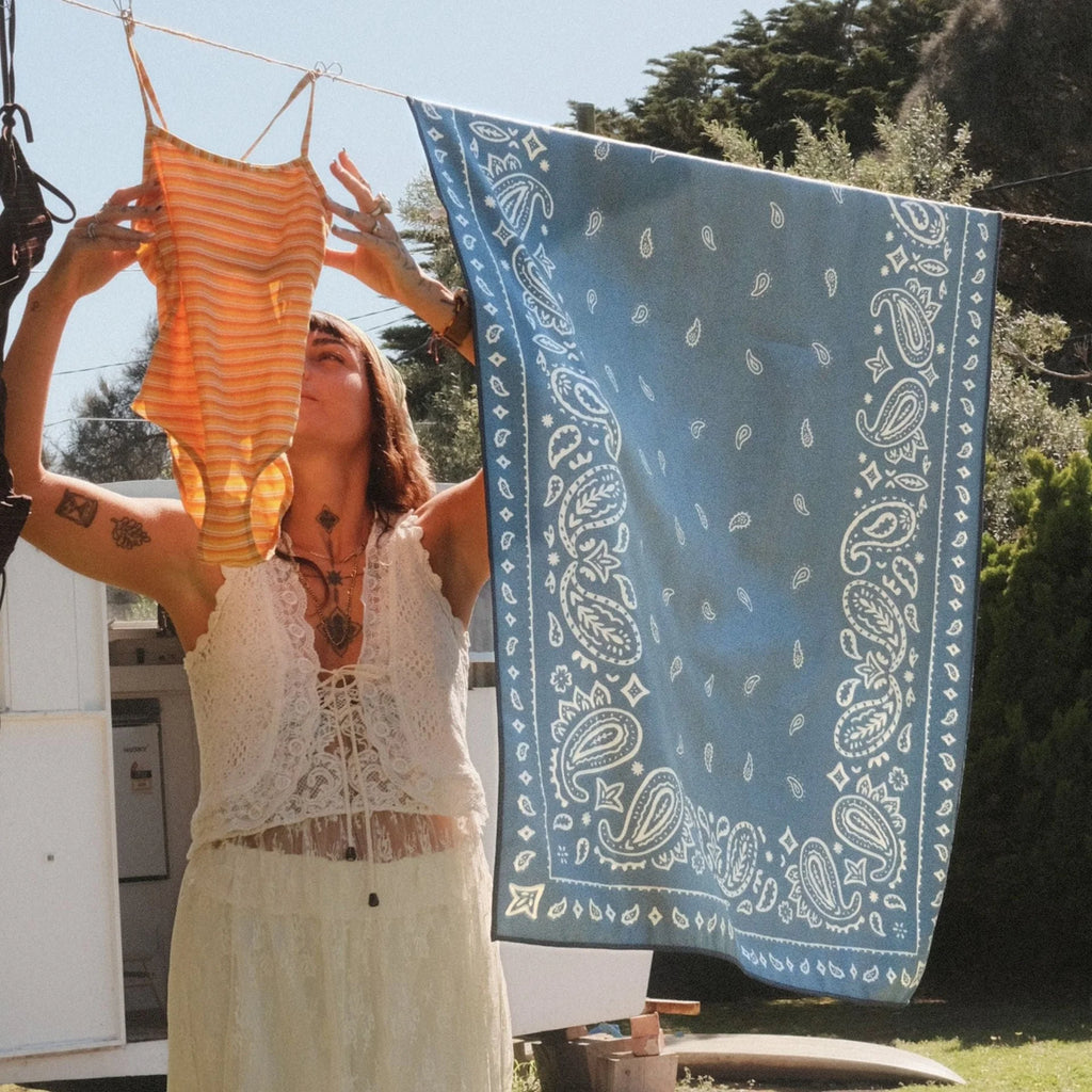 Venice Sand free Beach Towel
